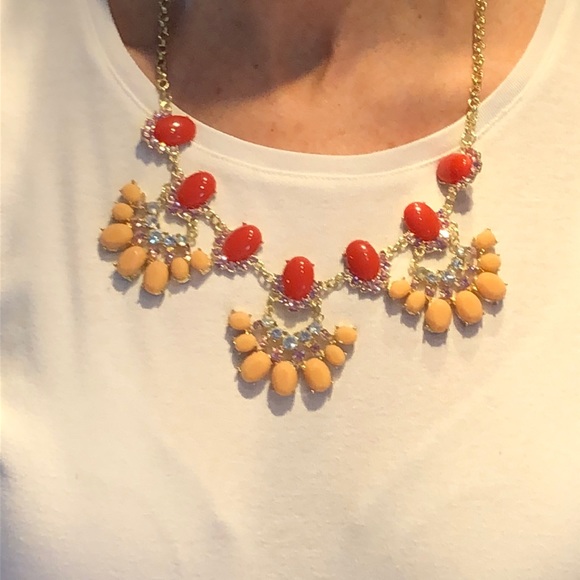 Coral & peach colored bubble statement necklace with rhinestones - Picture 4 of 7